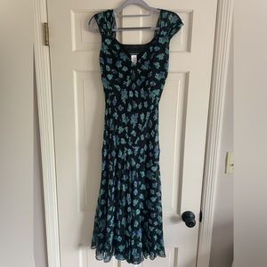 Jones New York 100% silk floral midi dress Size: 6